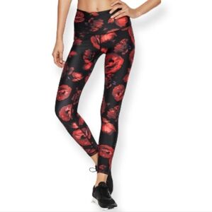 Victoria Sport Rose Print Leggings